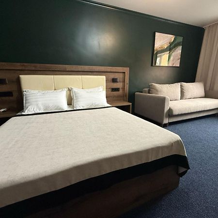 Ulpan Mini Hotel Astana Zewnętrze zdjęcie