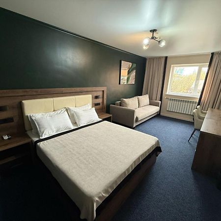 Ulpan Mini Hotel Astana Zewnętrze zdjęcie