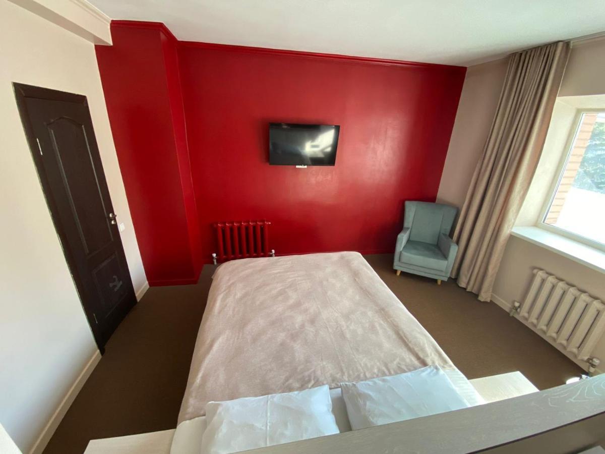 Ulpan Mini Hotel Astana Zewnętrze zdjęcie