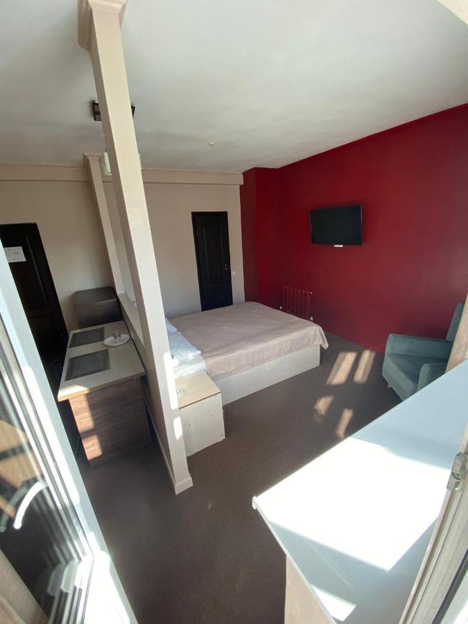 Ulpan Mini Hotel Astana Zewnętrze zdjęcie