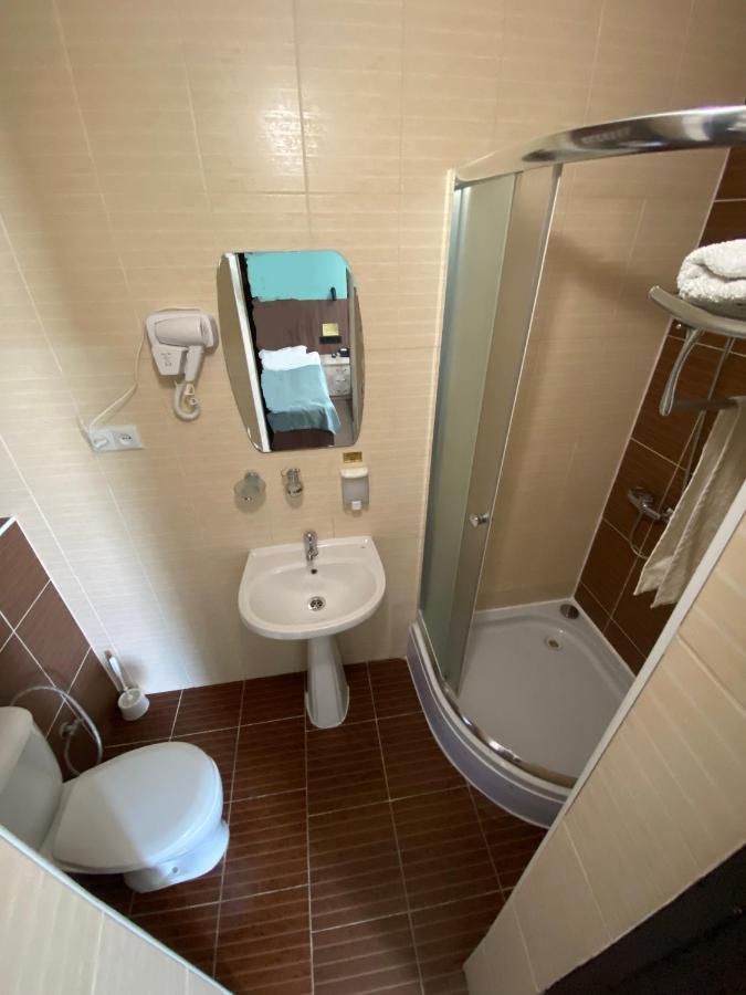 Ulpan Mini Hotel Astana Zewnętrze zdjęcie