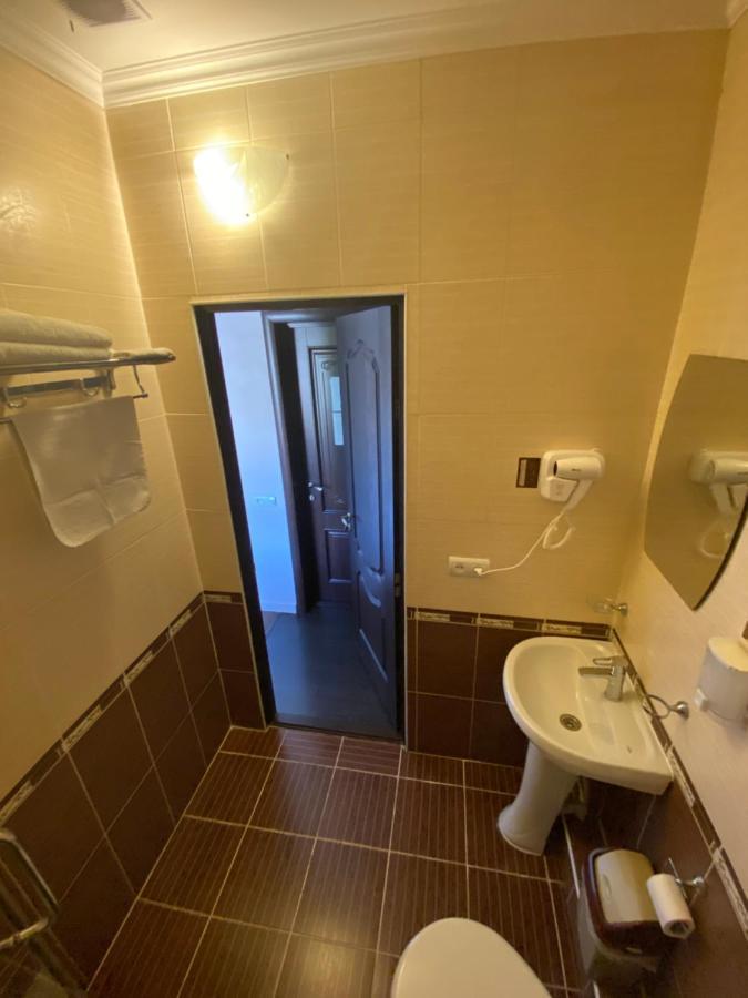 Ulpan Mini Hotel Astana Zewnętrze zdjęcie