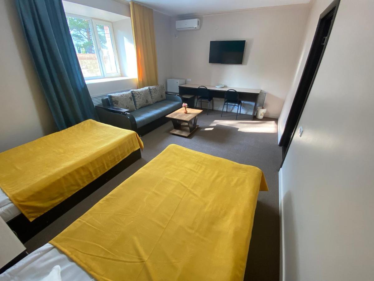 Ulpan Mini Hotel Astana Zewnętrze zdjęcie