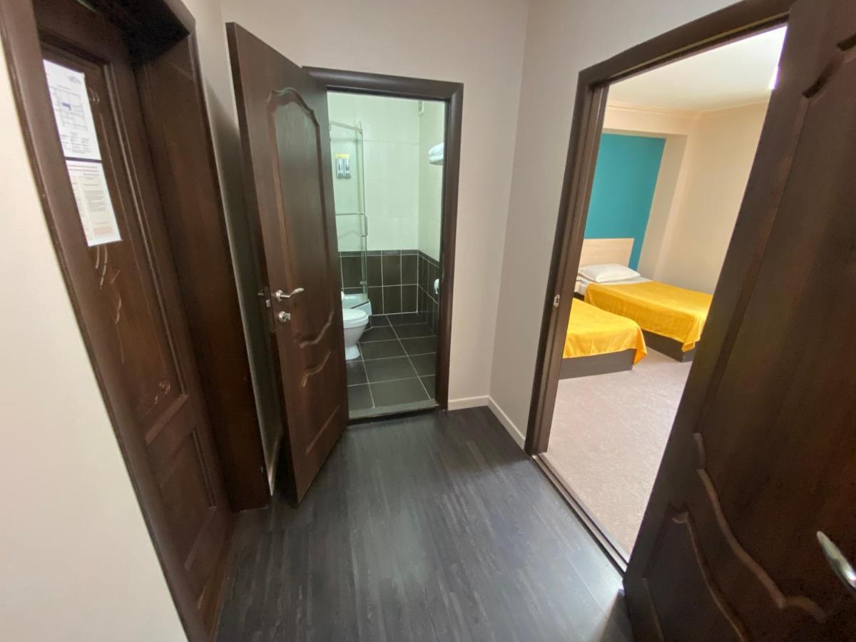 Ulpan Mini Hotel Astana Zewnętrze zdjęcie