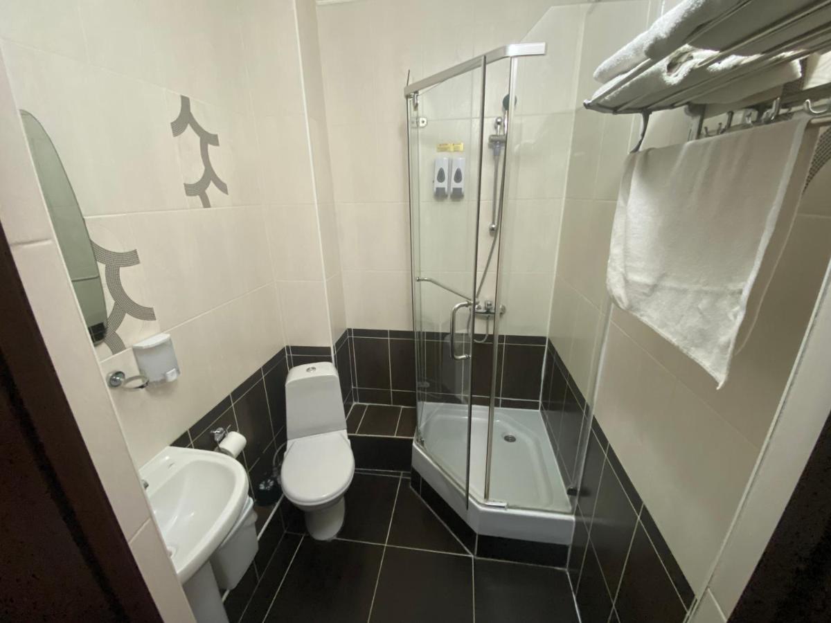 Ulpan Mini Hotel Astana Zewnętrze zdjęcie