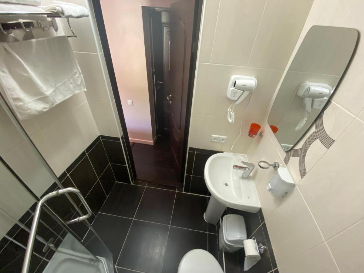 Ulpan Mini Hotel Astana Zewnętrze zdjęcie